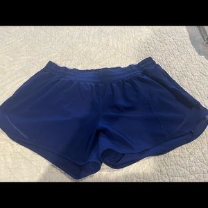 LuLulemon Hotty hot Low Rose Lined short 4”